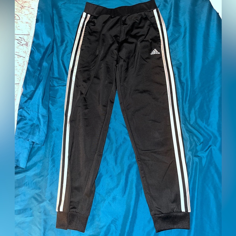 Black Adidas sweatpants (10-12)